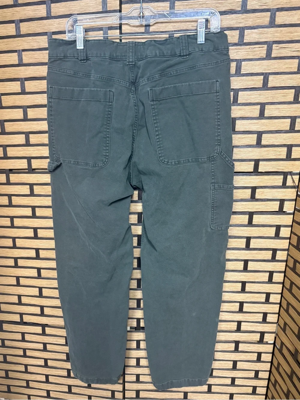 Abercrombie & fitch athletic loose fit green pants size 33